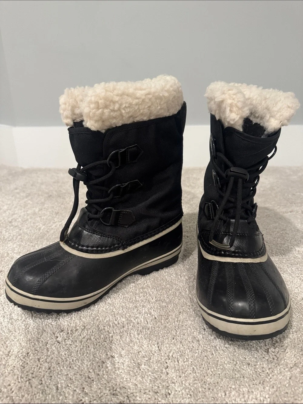 SOREL Yoot Pac Nylon Waterproof Snow Boots – Black – Youth Size 4.